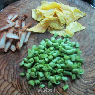 四季豆炒蛋皮的做法步骤：2