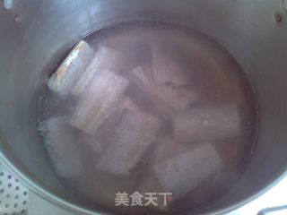 红烧带鱼的做法步骤：2