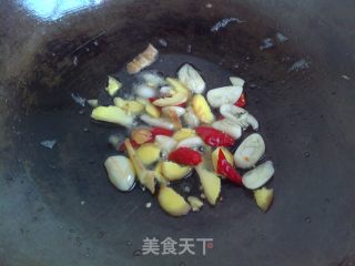 红烧带鱼的做法步骤：7