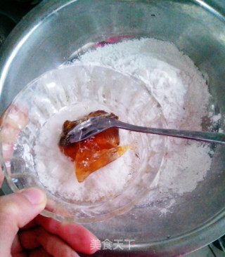 江米条的做法步骤：1