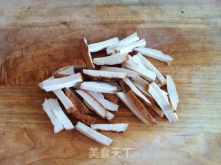 腐乳香芹炒豆干的做法步骤：3