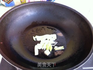 腐乳香芹炒豆干的做法步骤：5