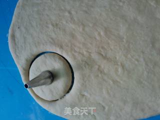 蛋糕甜甜圈的做法步骤：4