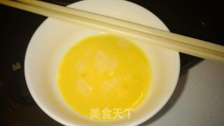 剩米饭巧利用——什锦火腿蛋炒饭的做法步骤：5