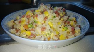 剩米饭巧利用——什锦火腿蛋炒饭的做法步骤：12
