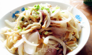 27的烹饪日记——洋葱炒金针菇的做法步骤：5