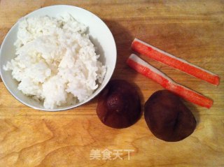 香菇海鲜炒饭的做法步骤：1