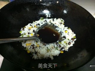 黑豆炒饭的做法步骤：7