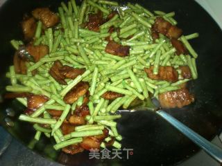 五花肉炒豆角的做法步骤：5