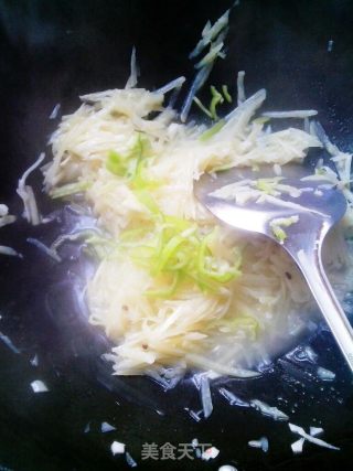 酸辣土豆丝盖浇饭的做法步骤：6