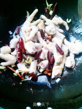 辣子鸡爪的做法步骤：8
