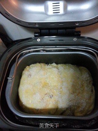 用面包机自制面包的做法步骤：9
