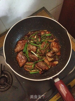 糖醋带鱼 －－－ 酸溜溜，甜丝丝，辣滋滋，好吃营养又下饭的做法步骤：14