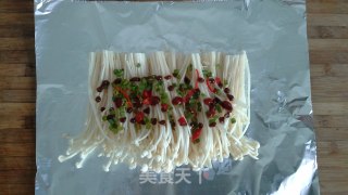 锡纸金针菇的做法步骤：3