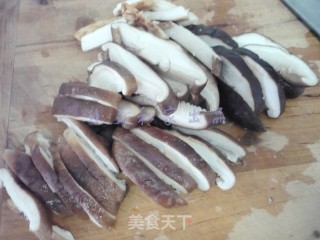 香菇油菜的做法步骤：2