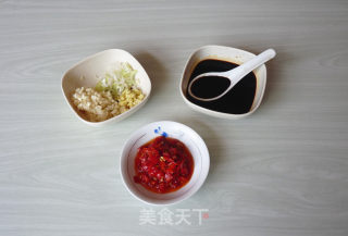 剁椒基围虾的做法步骤：2