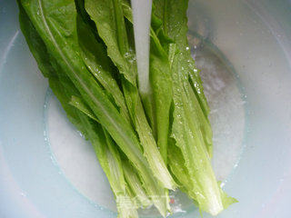 肉丝炒油麦菜的做法步骤：2
