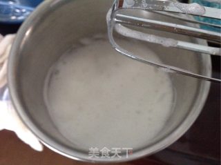 推筒水果蛋糕的做法步骤：2