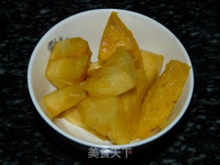 菠萝排骨肉的做法步骤：2
