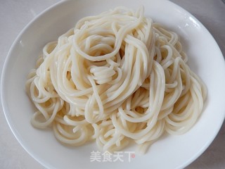 茄汁肉丝拌面的做法步骤：12