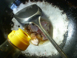 五花肉蚕豆炒夜开花的做法步骤：6