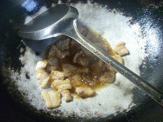 五花肉蚕豆炒夜开花的做法步骤：7