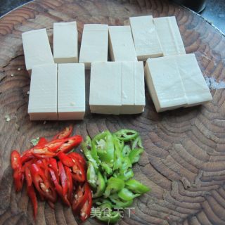 美味煎豆腐的做法步骤：2