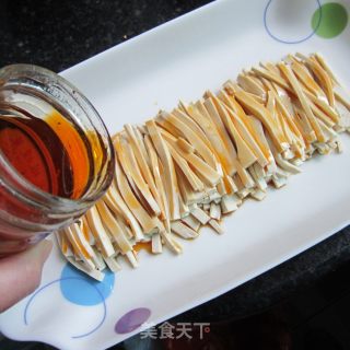 蒜米豆腐丝的做法步骤：7