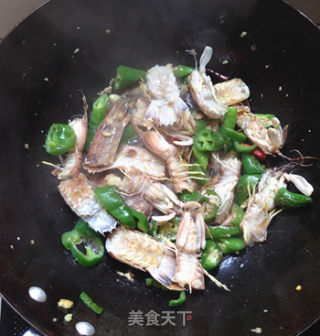 爆炒濑尿虾的做法步骤：5