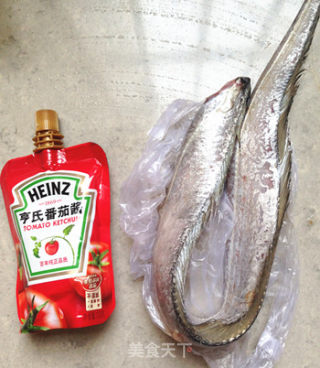 茄汁带鱼的做法步骤：1