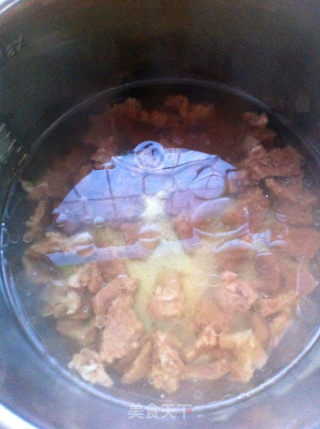 【番茄牛肉】的做法步骤：2