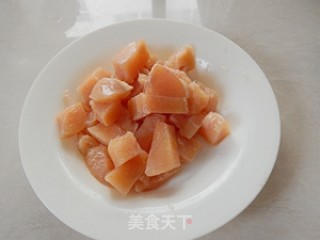 酸酸甜甜好味道：茄汁花菜鸡丁的做法步骤：2