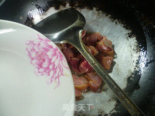 香干炒腊鸡腿的做法步骤：5