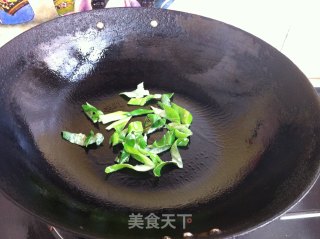 西红柿香菇丸子汤的做法步骤：4
