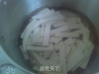 青椒豆腐的做法步骤：3