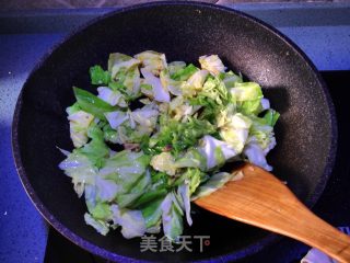 爆炒卷心菜的做法步骤：4