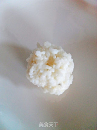 简单却不失营养美味的早餐——香煎茄味鸡蛋米饼的做法步骤：3