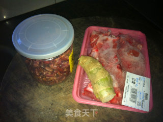 快手菜：红豆龙骨面的做法步骤：1