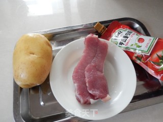 酸酸甜甜好味道：茄汁双丁的做法步骤：1