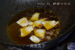茄汁蒜薹肉条的做法步骤：2