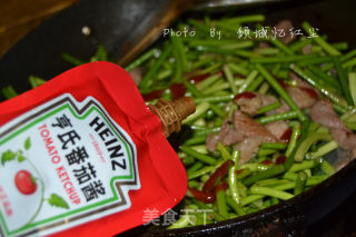 茄汁蒜薹肉条的做法步骤：4