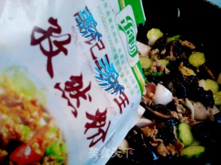 孜然杂蔬牛肉片的做法步骤：5