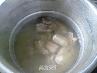 香菇冬瓜排骨汤的做法步骤：8