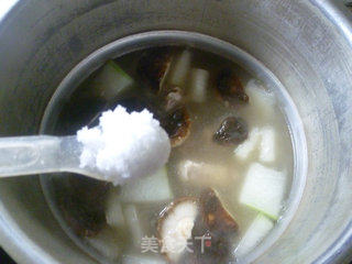 香菇冬瓜排骨汤的做法步骤：11