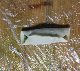 猪肉韭菜锅贴的做法步骤：6