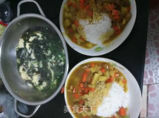 咖喱牛肉饭+紫菜蛋汤的做法步骤：3