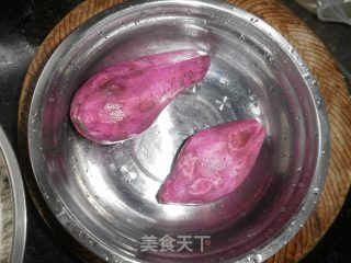 紫薯玫瑰的做法步骤：1