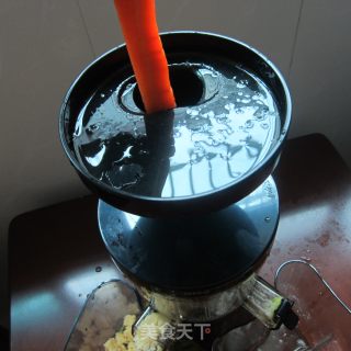 蜂蜜胡萝卜汁的做法步骤：5
