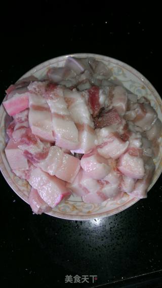 简单的红烧肉的做法步骤：2