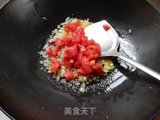拌面拌饭都可以：番茄牛肉酱的做法步骤：6